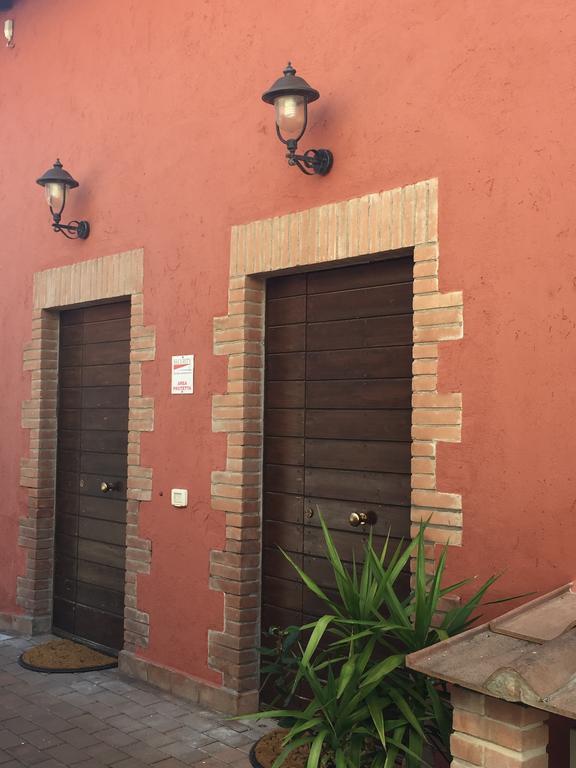 Villa Rosso Porpora Colle Umberto  Exterior foto